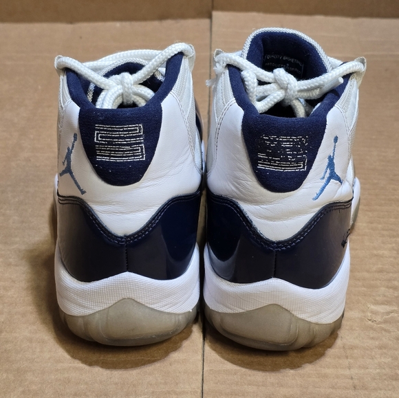 Size 8.5 - Jordan 11 Retro High Win Like '82 - Picture 5 of 6